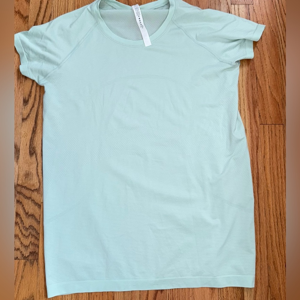 lululemon athletica Light Mint Green Short Sleeve Swiftly Tee